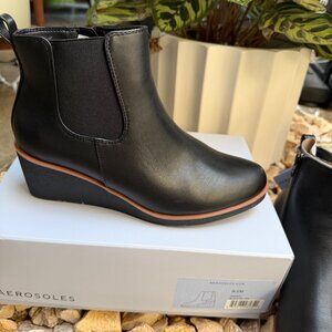 NIB Aerosoles Brandi Black Wedge Ankle Bootie
